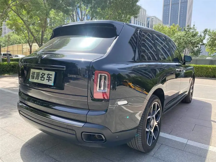 كولينان 2020 فئة بلاك بادج