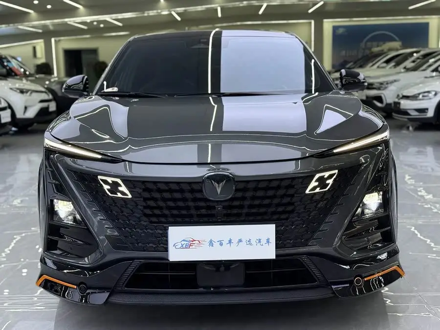 شانجان UNI-T 2022 1.5T إصدار رياضي متميز