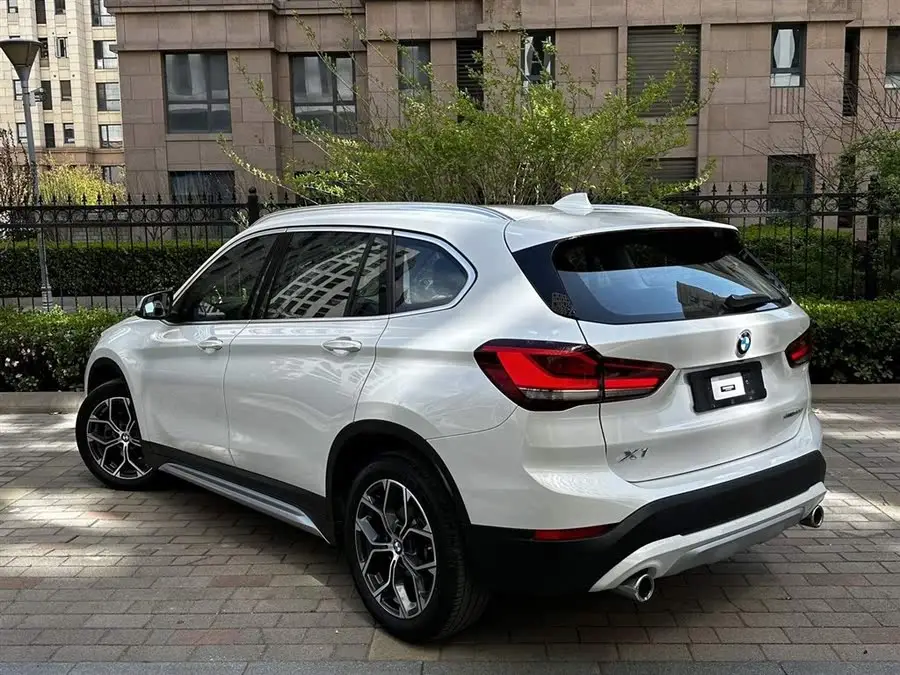 BMW X1 2022 sDrive20Li Luxury
