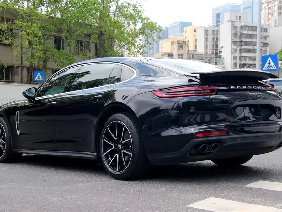 2019 Porsche Panamera Executive 2.9T
