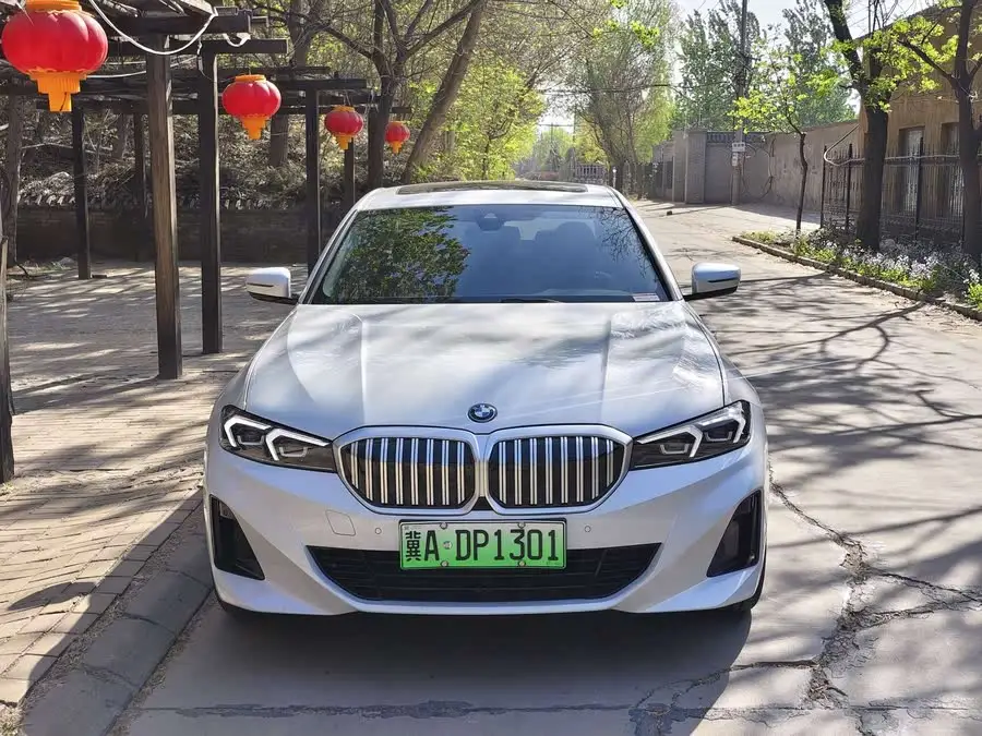 بي إم دبليو i3 2024 eDrive 35 L