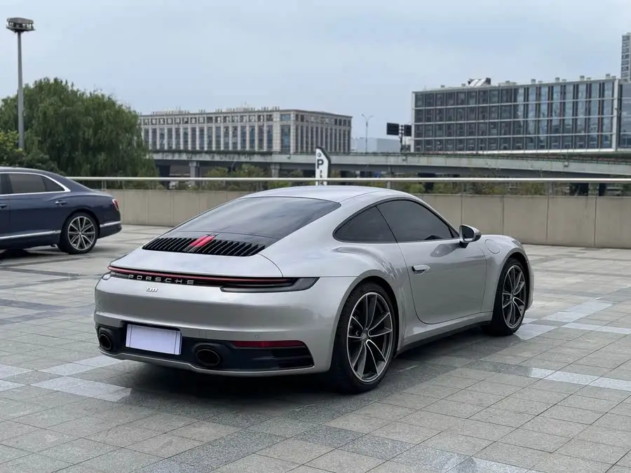Porsche 911 2023 Carrera 3.0T