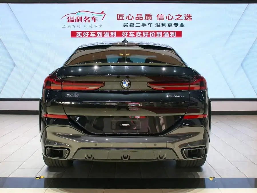 بي إم دبليو X6 طراز 2022 تحديث II xDrive40i فئة فاخرة حزمة M الرياضية