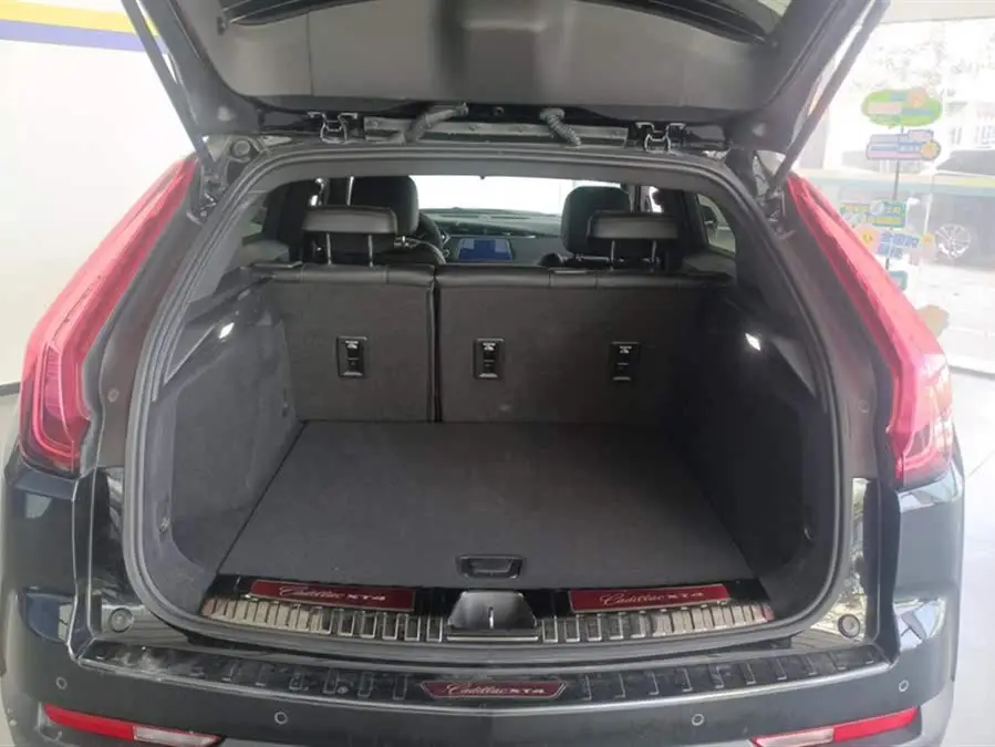 Cadillac XT4 2022 28T FWD Sport Edition