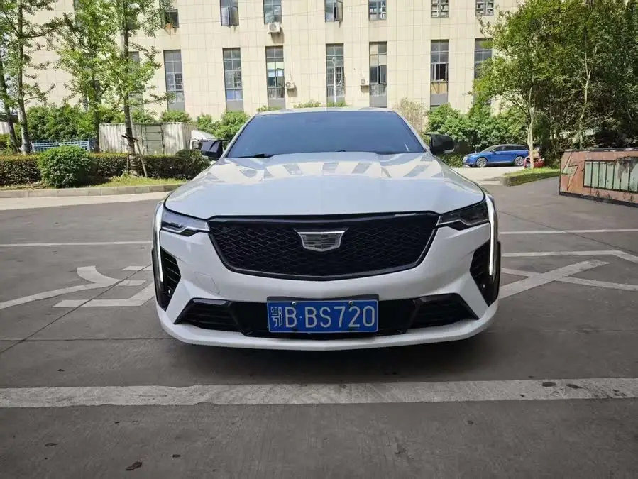 Cadillac CT4 2022 28T Luxury