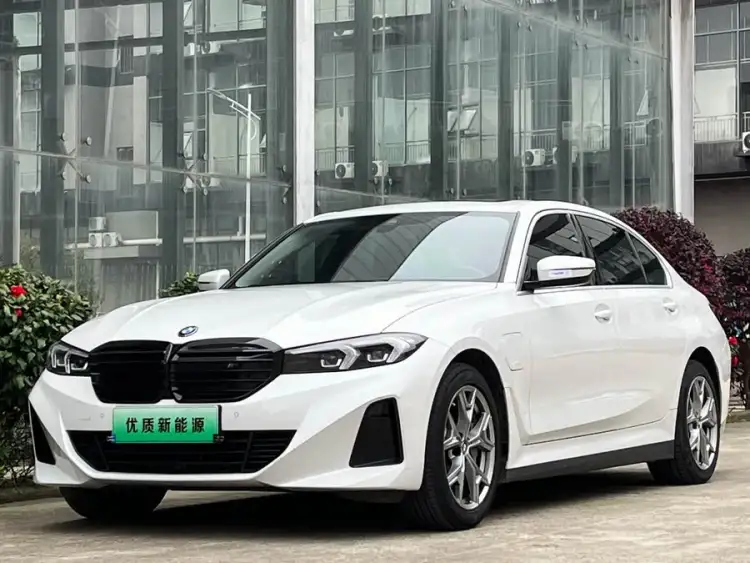 BMW i3 2022 eDrive 35 L