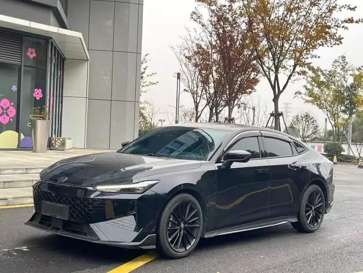 Changan UNI-V 2024 1.5T Premium Sports Version