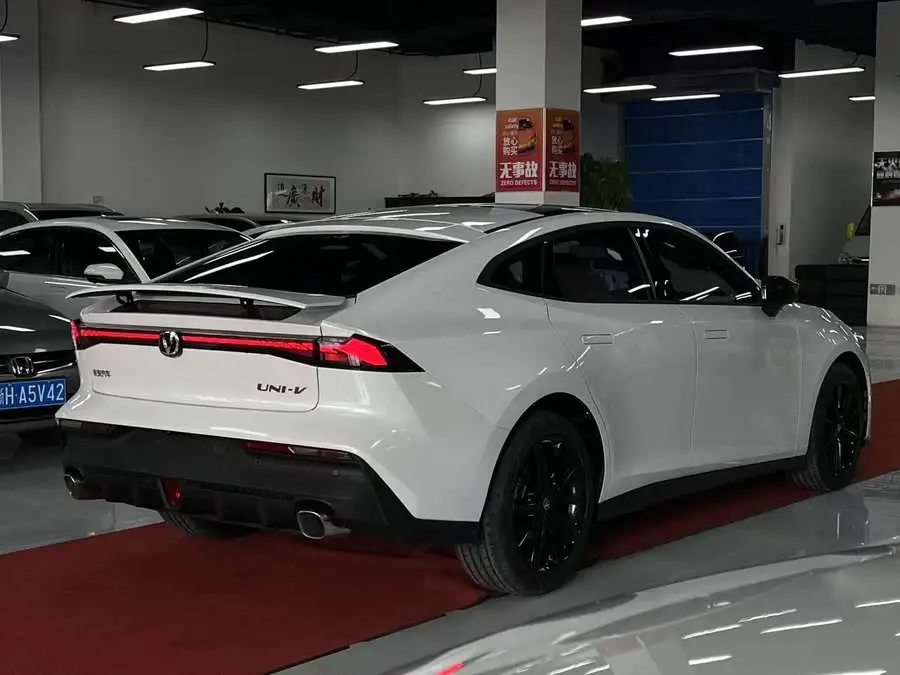 Changan UNI-V 2024 1.5T Premium Sports Edition