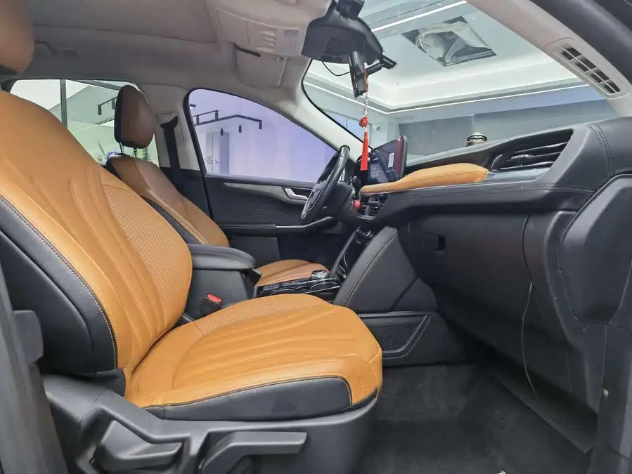 2020 Ford Escape EcoBoost 245 AWD Premium