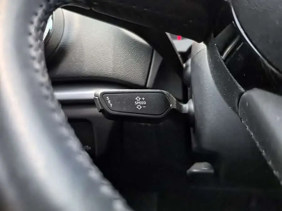 أودي A3 2020 الطراز الجديد سبورت باك 35 TFSI الفئة المدخلة الوطنية السادسة