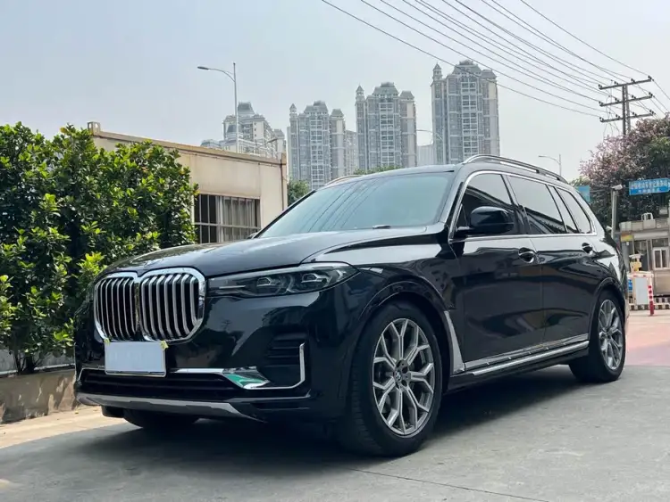 BMW X7 2020 xDrive40i Luxury Package