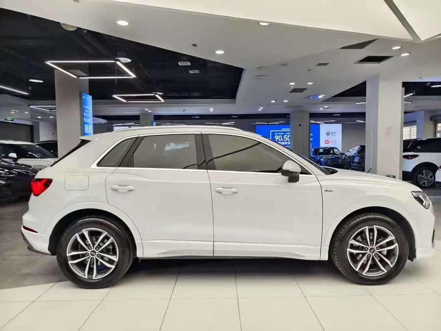 أودي Q3 طراز 2021 35 TFSI طراز الجذب الديناميكي