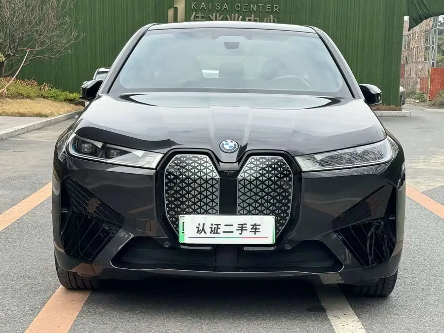 BMW iX 2022 xDrive40