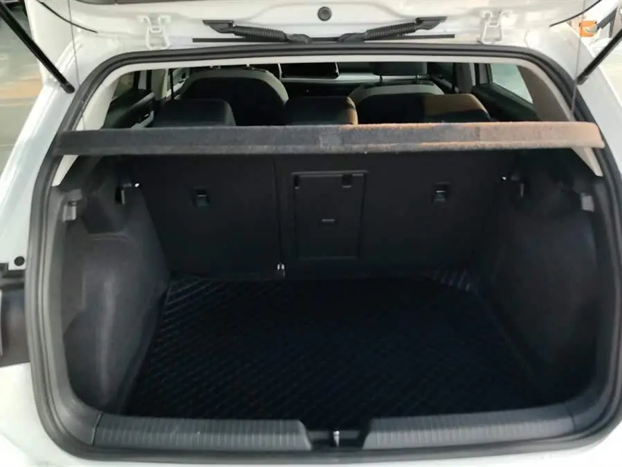 غولف 2023 280TSI DSG برو الإصدار الذكري العشرين