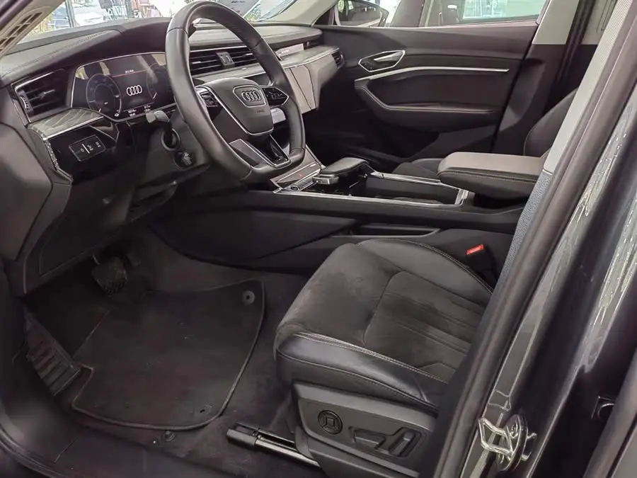 Audi e-tron 2021 50 quattro Premium