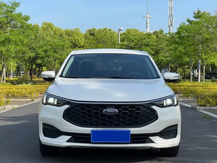 Ford Focus 2021 1.5L Automatic Gold Edition