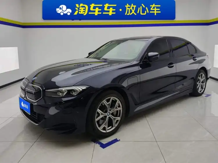 BMW i3 2022 eDrive 35 L