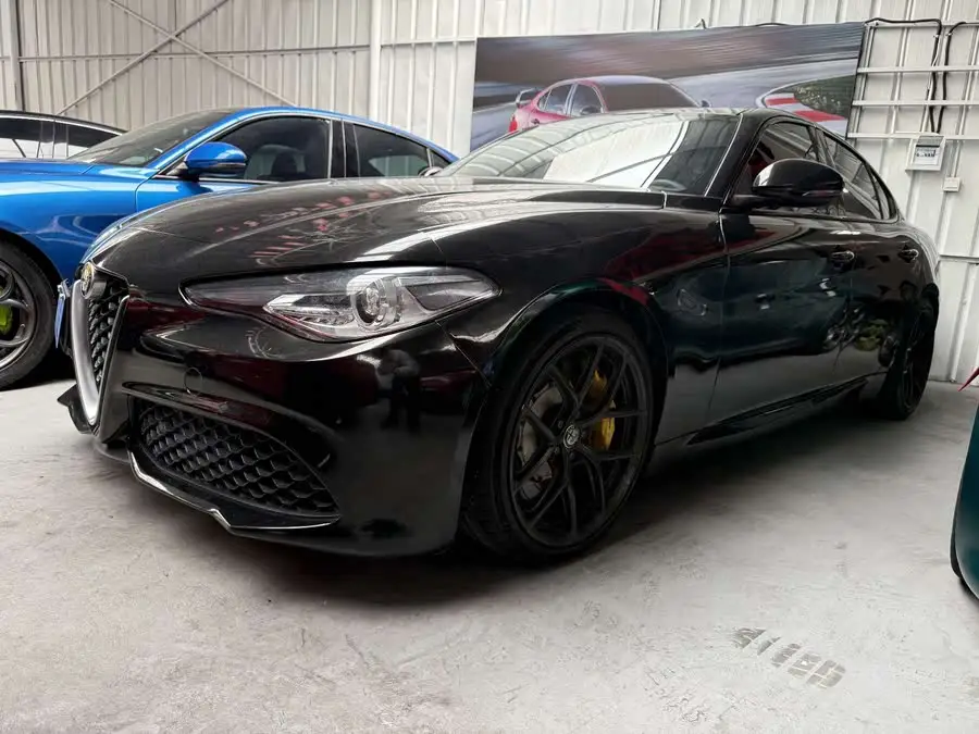 Giulia 2021 2.0T 280HP Luxury Edition