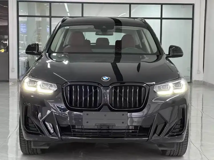 BMW X3 2023 xDrive30i Leading Model M Shadow Package