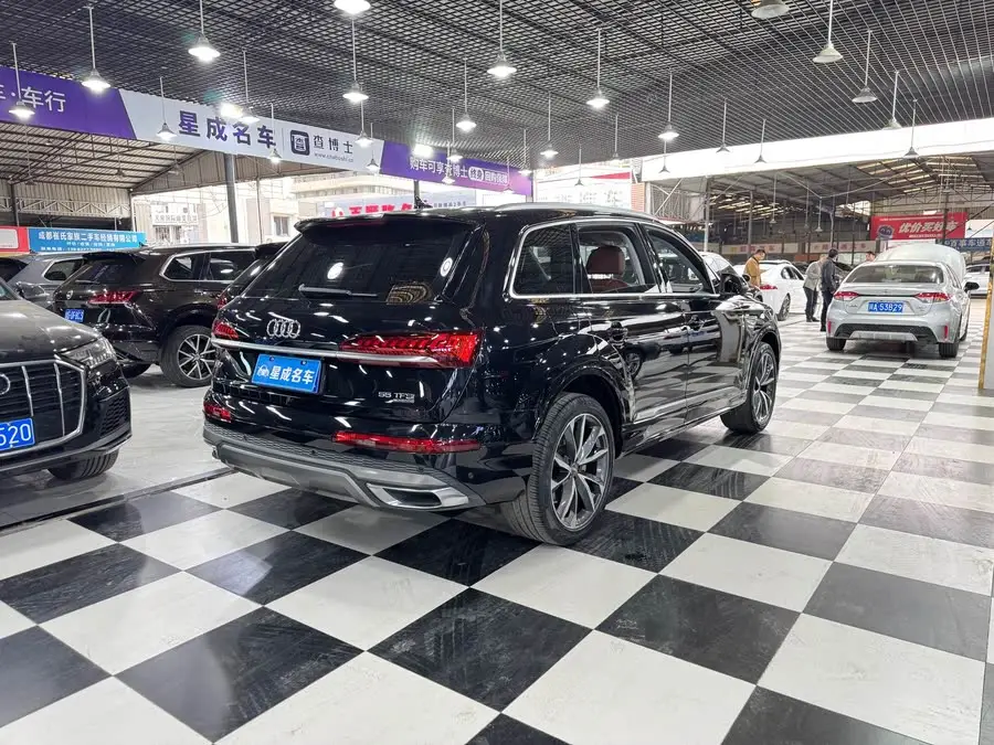 Audi Q7 2020 55 TFSI quattro S line Sport