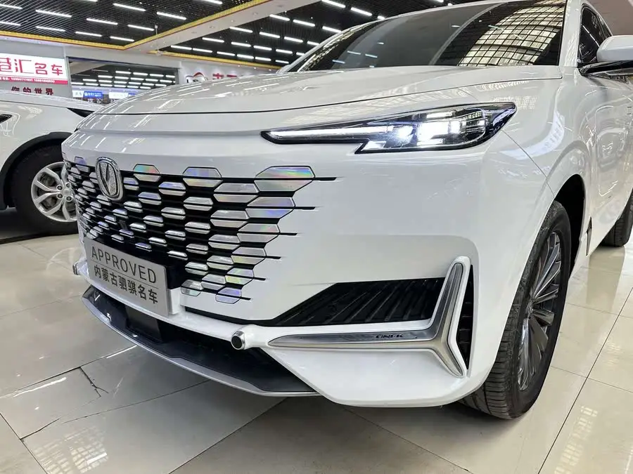 شانجان UNI-K 2021 2.0T التميز