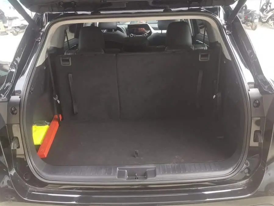 هايلاندر 2022 380T النسخة الفاخرة ذات الدفع الرباعي 7 مقاعد