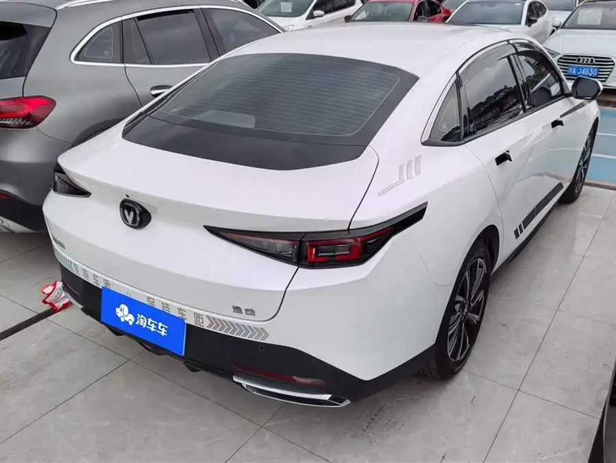 ييدونغ 2024 1.5T GDI أوتوماتيكي فاخر