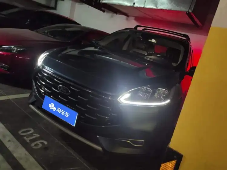 2020 Ford Edge EcoBoost 245 AWD Titanium