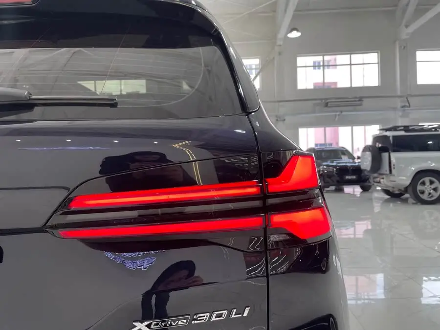 BMW X5 2023 xDrive 30Li Luxury M Sport Package