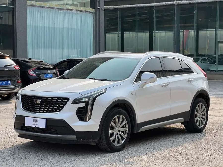 Cadillac XT4 2021 28T Luxury FWD