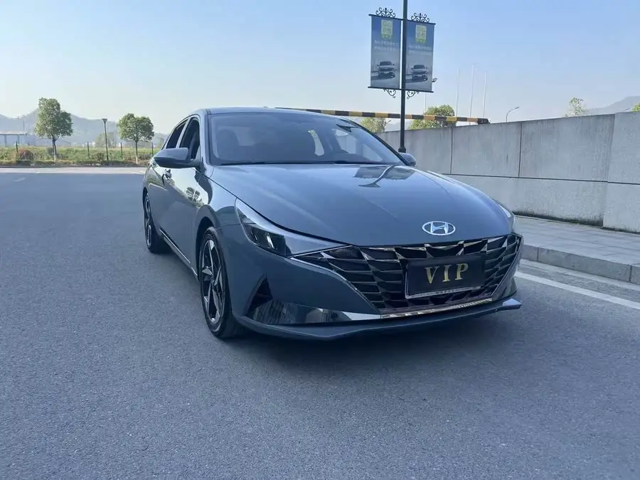 Elantra 2022 1.5L CVT LUX Premium Version