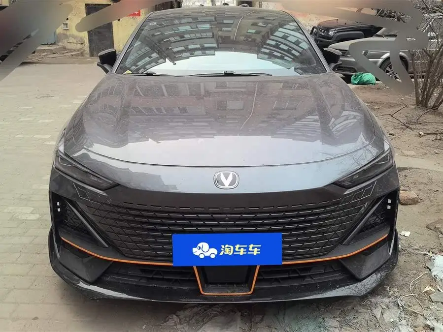 Changan UNI-V 2023 1.5T Sport Version