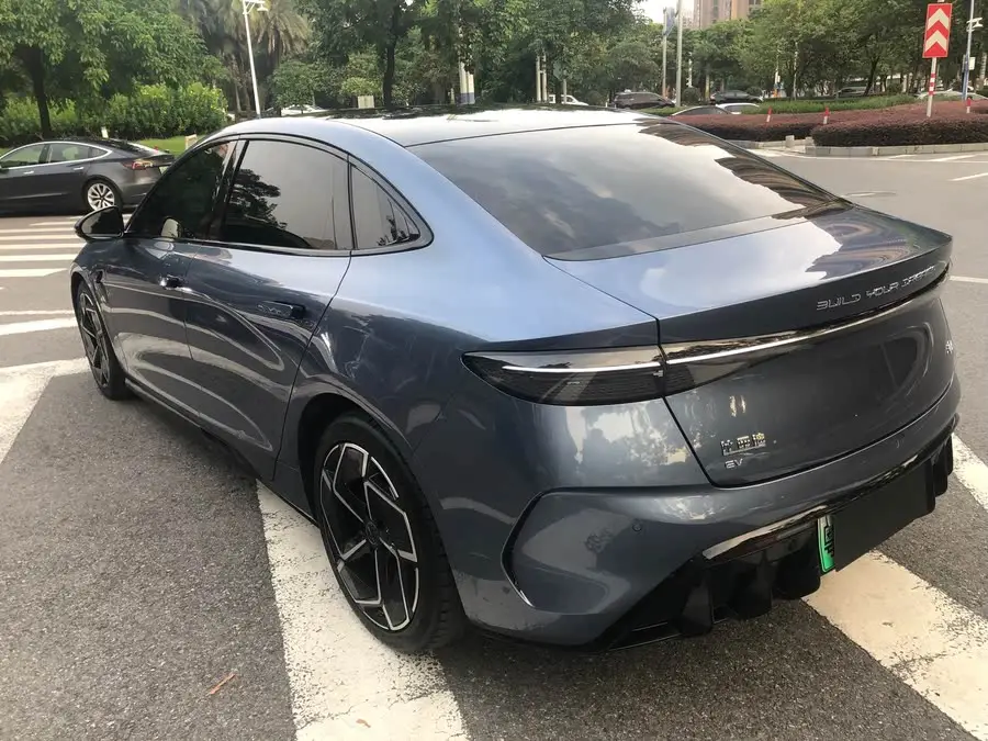 سيلاون 2023 نسخة البطل 700 كم نسخة الأداء