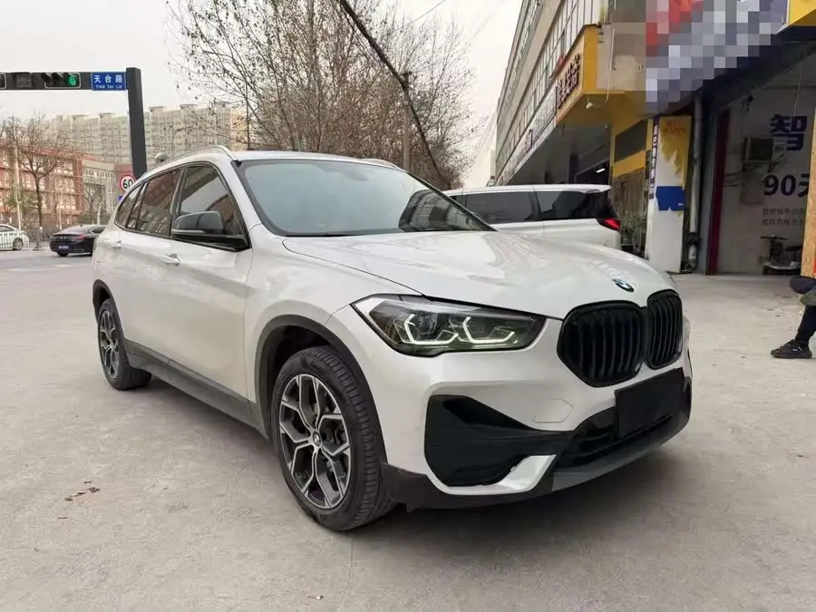BMW X1 2022 sDrive25Li Leading Model