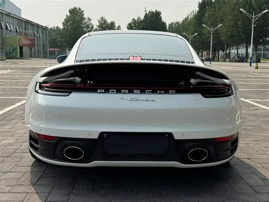 بورش 911 2023 كاريرا 3.0T
