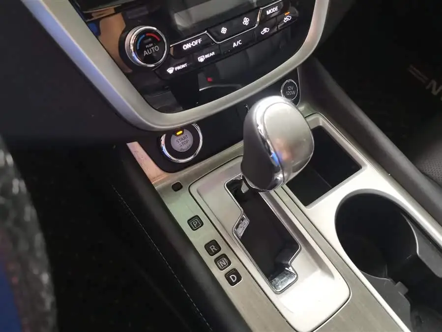 لوLan 2019 2.5L XL نسخة الفخامة الذكية بالدفع الثنائي الوطنية VI