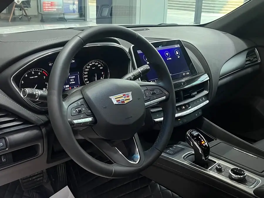 Cadillac CT5 2023 28T Luxury (Standard)