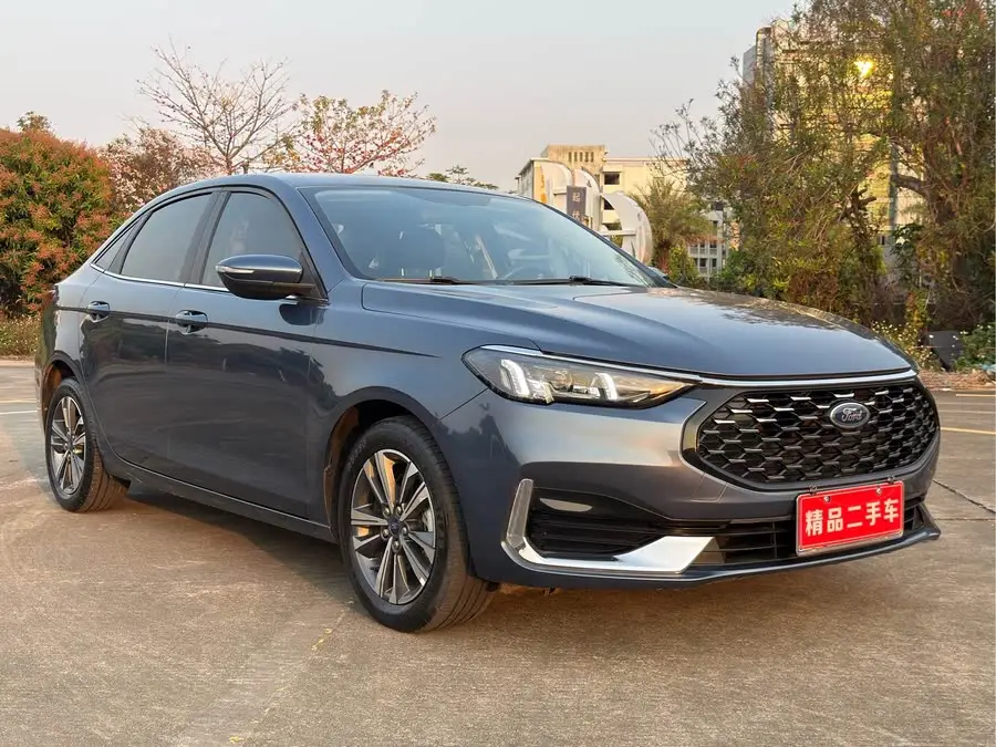 Ford Focus 2021 1.5L Automatic Diamond Edition