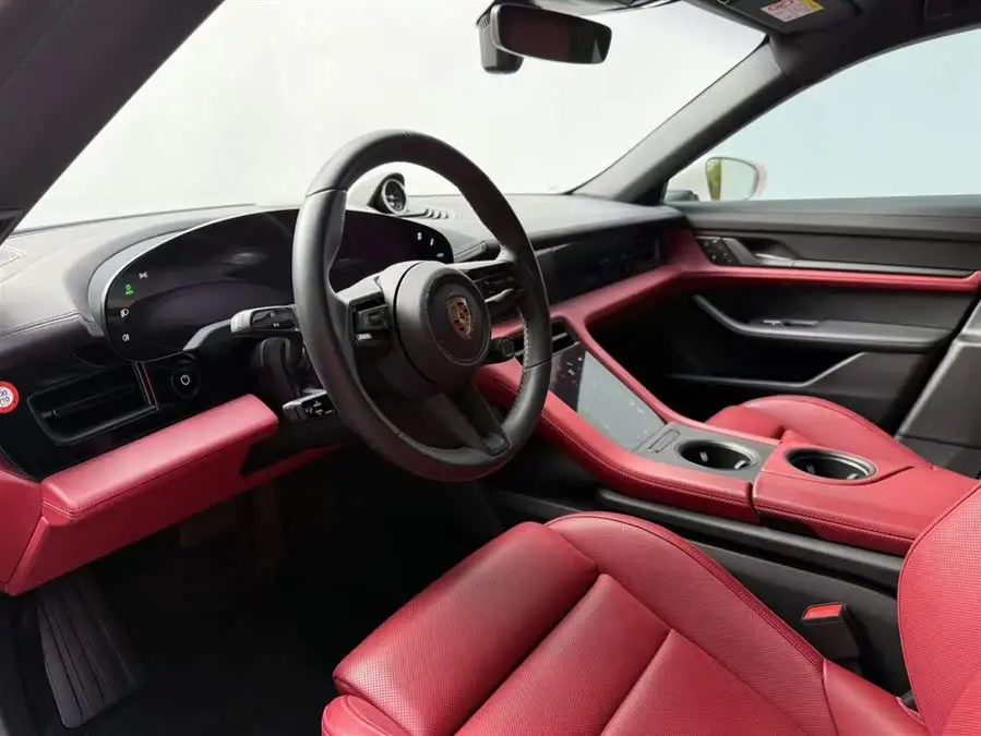 Taycan 2022 Model Facelift