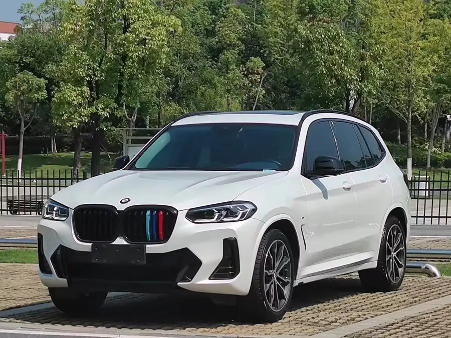 BMW X3 2022 xDrive30i Leading Model M Shadow Package