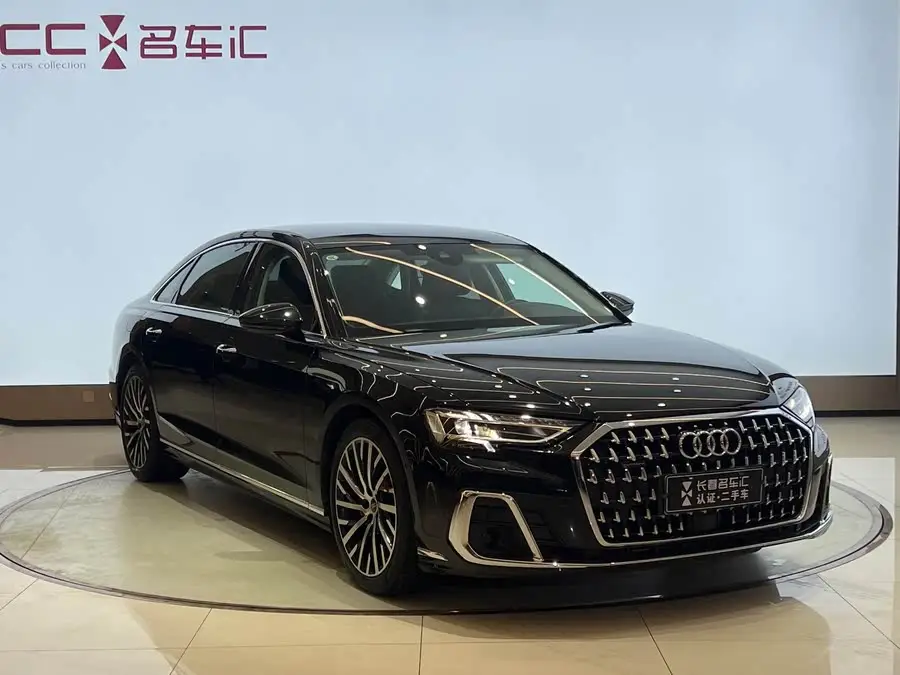 أودي A8 طراز 2024 A8L 50 TFSI quattro الفئة الممتازة