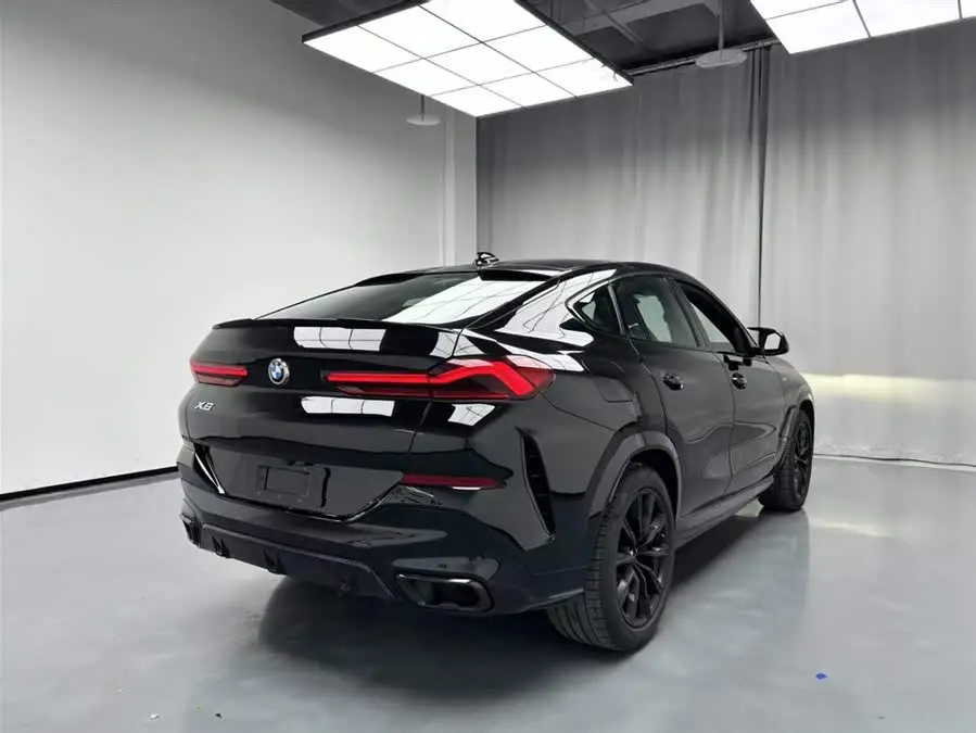 بي إم دبليو X6 2021 xDrive30i حزمة M الرياضية