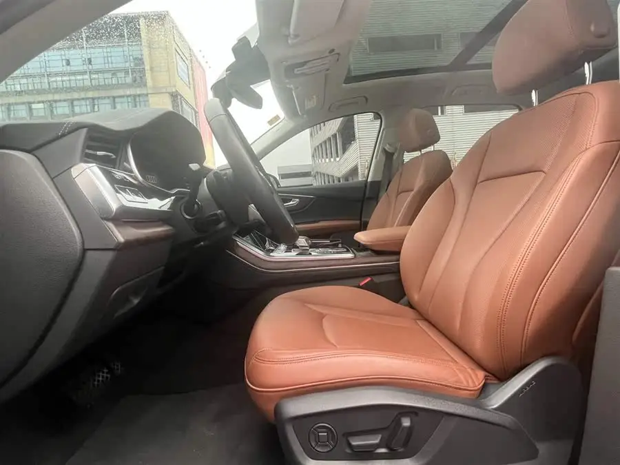 Audi Q7 2024 45 TFSI quattro S line Sport