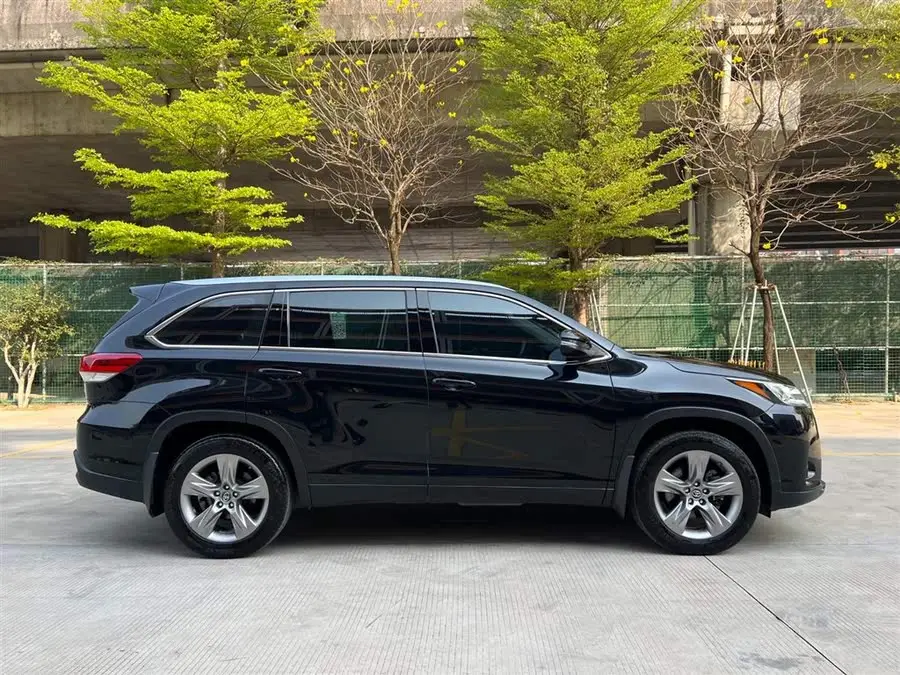 Highlander 2018 2.0T AWD Luxury Version 7-seater China V