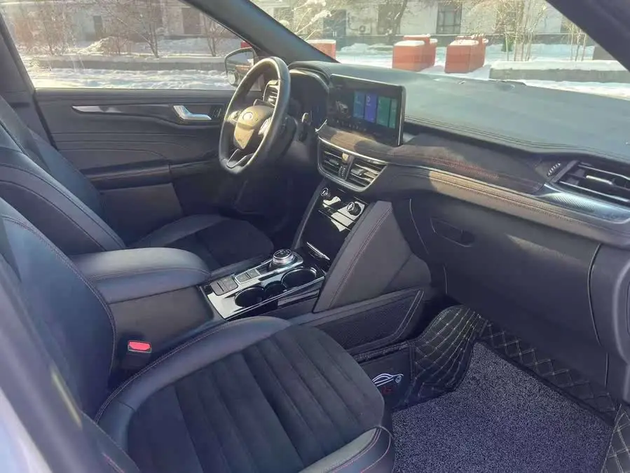 2020 Ford Escape EcoBoost 245 AWD ST-LINE