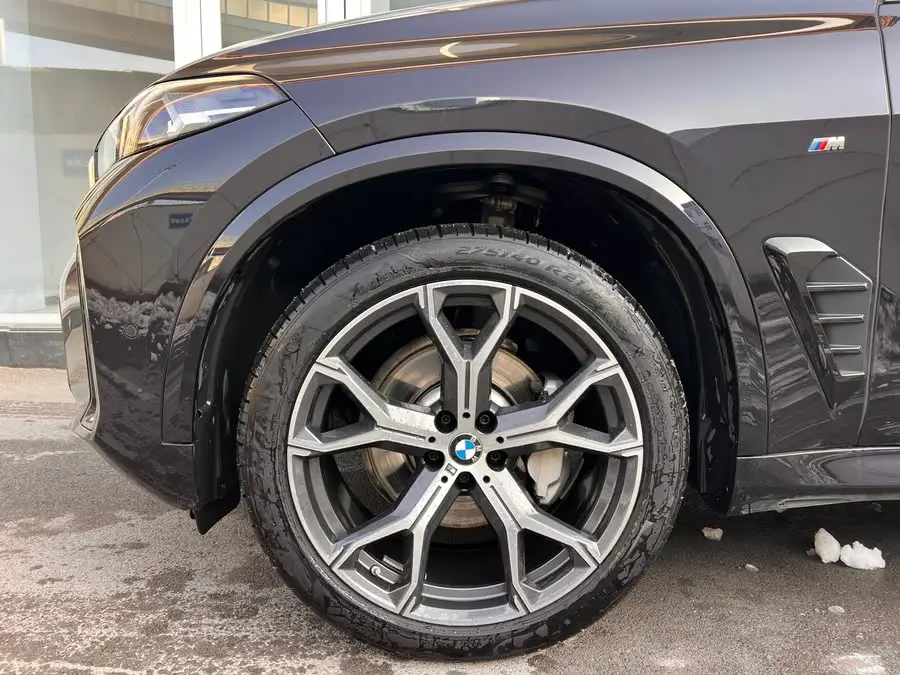 بي إم دبليو X5 2023 xDrive 30Li حزمة M الرياضية الفاخرة