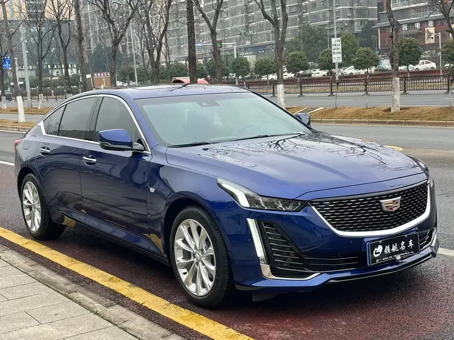 كاديلاك CT5 2023 28T الفاخرة (الإصدار القياسي)