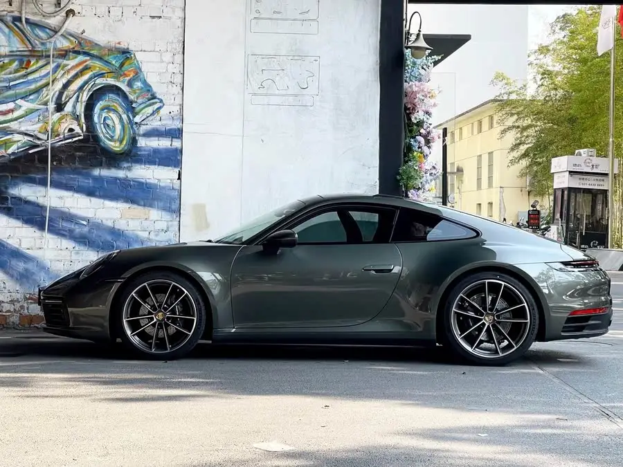 بورشه 911 2023 كاريرا 3.0T