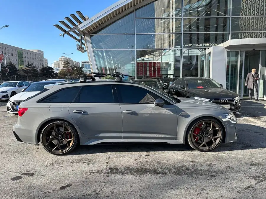 Audi RS 6 2024 RS 6 4.0T Avant performance