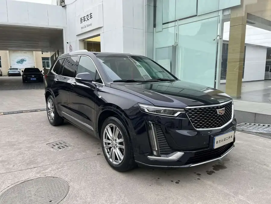 كاديلاك XT6 2021 28T طراز فاخر ذو سبعة مقاعد ودفع رباعي